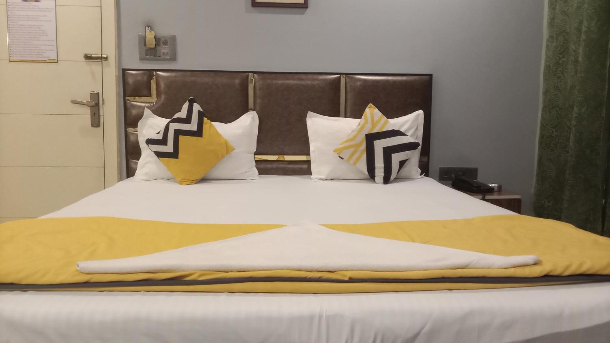 The Promise Hotel And Resort Tajpur Phòng bức ảnh